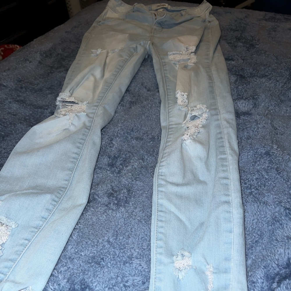 Juniors jeans